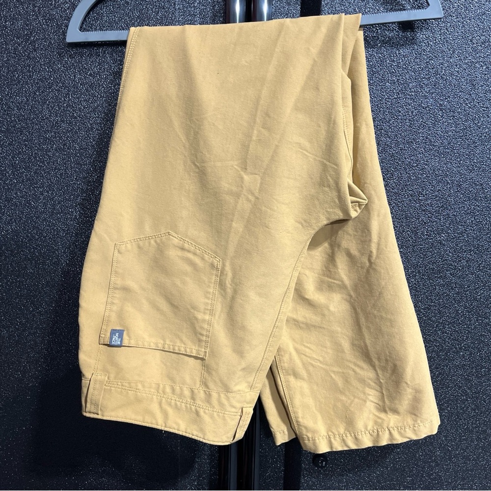 The North Face Men’s hiking or casual pants | size 36 regular | 36x32